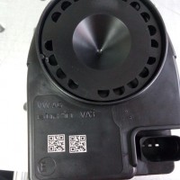 樹脂連接器激光打標(biāo)機(jī)、樹脂塑料汽車連接器鐳射刻印機(jī)