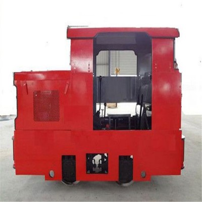 CG3.0/600型礦用防爆柴油牽引機(jī)車，