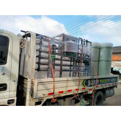 上海工業(yè)新材料3噸反滲透純凈水設備