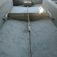 豬場不銹鋼一拖二不銹鋼自動(dòng)化清糞機(jī)