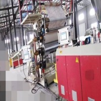 PET發(fā)泡地板墻板機械設(shè)備制造廠家